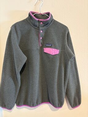 Patagonia Gray and Pink Sweatshirt